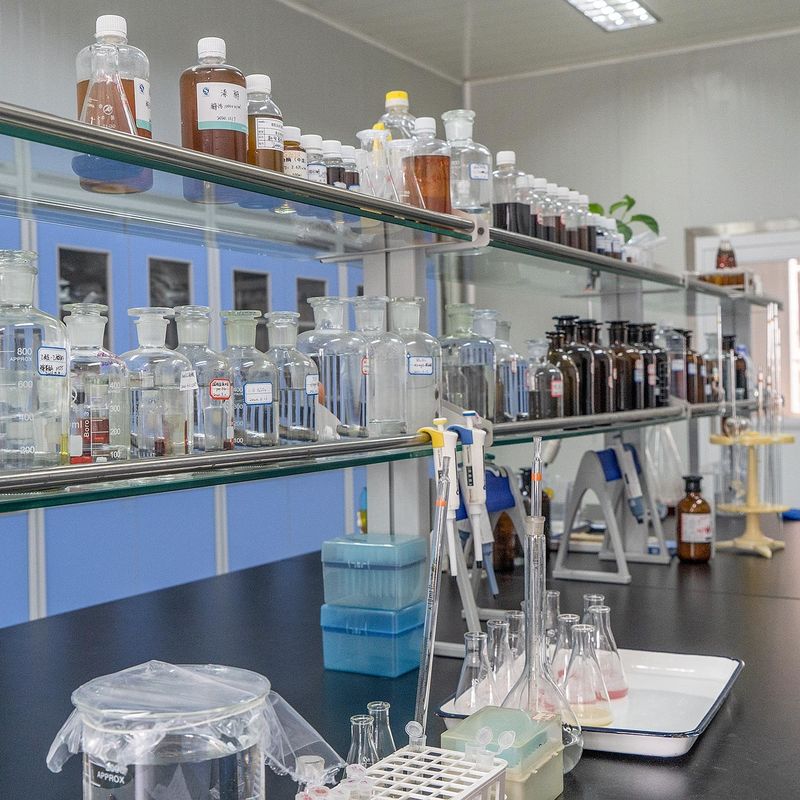 Additifs enzymatiques pour l'alimentation animale Lipase Poudre blanche 50 000-200 000 Améliorer la production animale