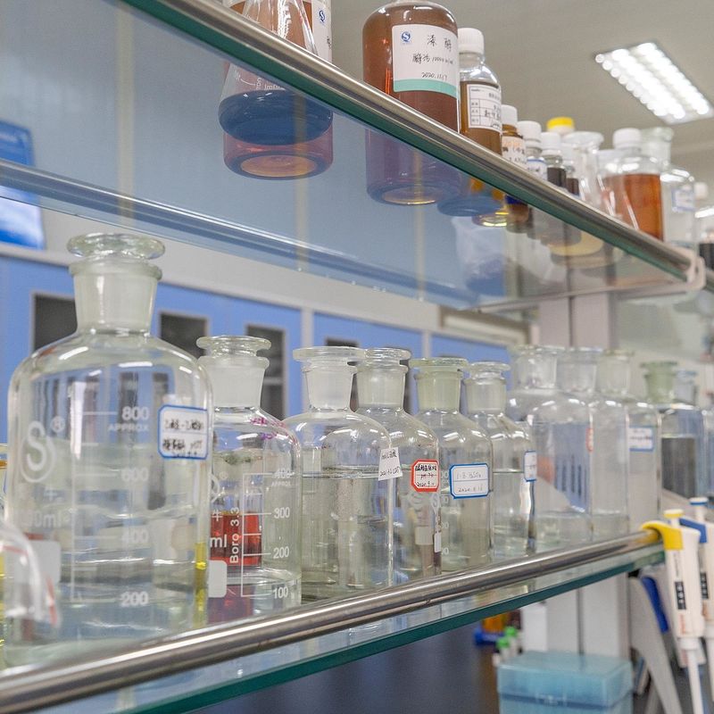 Habio-cératinase avancée pour la dégradation des protéines de kératine et le traitement des farines de plumes